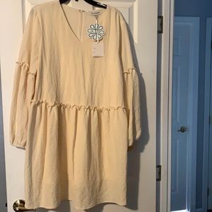 Size medium, cream, Davi & Dani dress